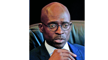 Ministro sudafricano cuidará calificación