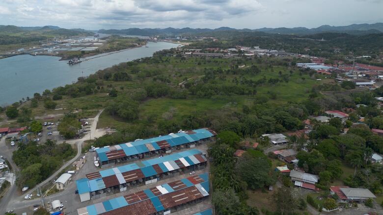 Canal de Panamá acelera promoción del gasoducto y nuevos puertos 