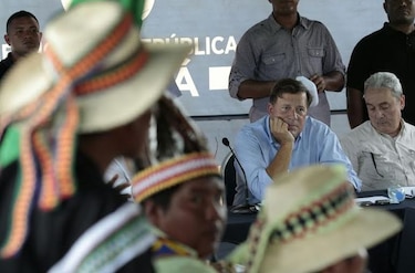 Culmina diálogo entre Varela e indígenas que se oponen al proyecto Barro Blanco
