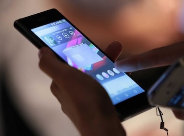 Expulsan de Emiratos a una mujer por mirar sin permiso el teléfono de su marido