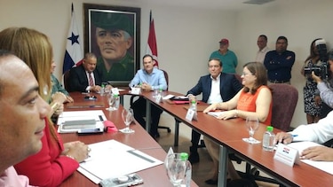 Cortizo se reúne con el CEN del PRD para establecer hoja de ruta