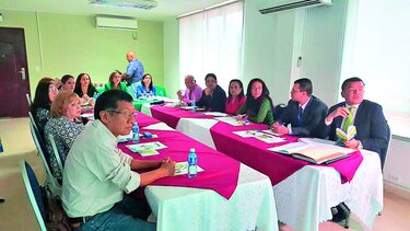 Comisión evaluará norma vigente para adopciones