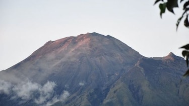 Ecuador declara alerta naranja por posible reactivación de erupción volcánica