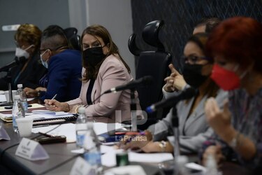 Ministra de Educación: la expectativa es terminar el segundo trimestre con el 40% de los centros abiertos