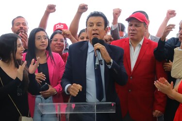 El excandidato presidencial Salvador Nasralla insiste en el recuento de votos en Honduras