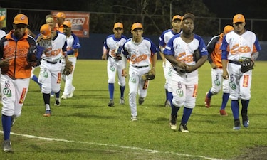 Coclé sigue marcando el camino en el Juvenil; Este y Los Santos también ganan