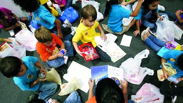 Libros, otra compra del Meduca en pausa