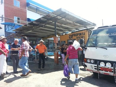 Polémica entre transportistas de Paso Canoa por el uso de una piquera