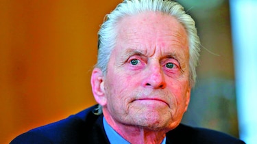 Michael Douglas está bajo la lupa