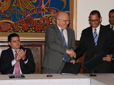 Panamá firma acuerdo con Uruguay para fortalecer la estrategia de Gobierno digital