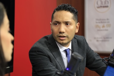 ‘Si una persona recibe un auxilio y no estudió tiene que pagar’, advirtió Bernardo Meneses