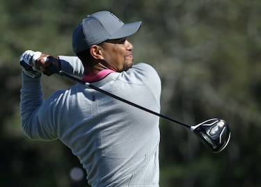 Tiger Woods regresa tras larga ausencia por lesión