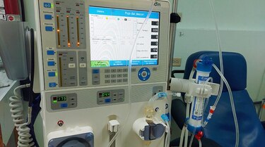 Resurge la licitación de hemodiálisis de la CSS por $180 millones: punto de discordia