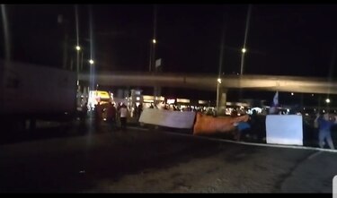 Así está el tráfico vehicular; manifestantes se toman las vías del ferrocarril