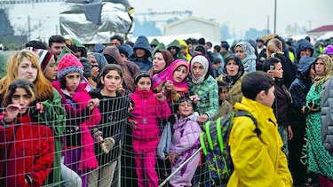 Grecia pide evitar riesgos a migrantes