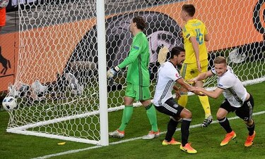 Con más de un susto, Alemania vence 2-0 a Ucrania