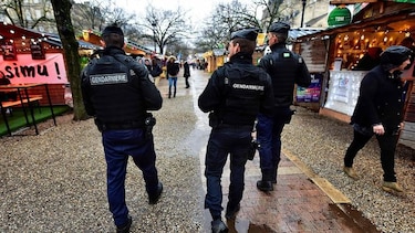 Policía francesa intensifica búsqueda del autor de atentado en Estrasburgo