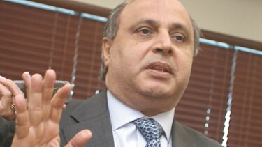 BNP denuncia ‘irregularidades’ en el tratamiento de la demanda que presentó Waked