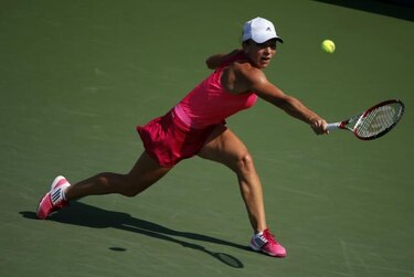 Simona Halep sigue escalando y avanza a la tercera ronda