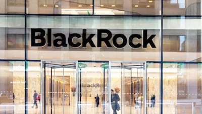 BlackRock vende 7.1% de sus acciones en Naturgy por cerca de $1,990 millones