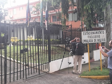 Saúl Méndez, dirigente del Suntracs, solicita asilo en la embajada de Bolivia