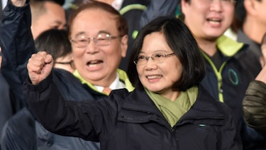 Taiwán elige a su primera mujer presidenta