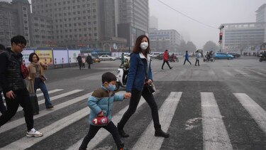 China: Indignación por medida tardía de cierre de escuelas debido a contaminación