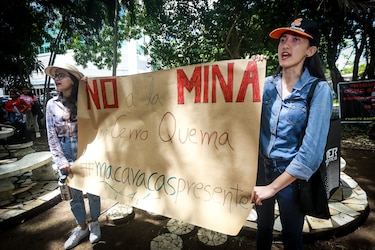 Minera canadiense pide $400 millones por cancelación de Cerro Quema