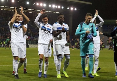 El colombiano Zapata guía a Atalanta a cuartos de final; irá ante Juve