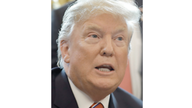 Trump, objeto de críticas por ‘silencio’ ante amenaza de supremacismo blanco