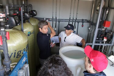 Prueban desaladora  para regar cultivos