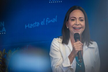 Machado dice que Maduro debe ‘entender que su mejor opción’ es ‘entablar una negociación’