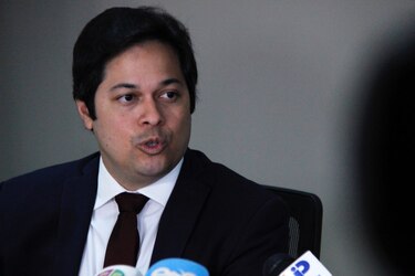 No es inconstitucional la aplicación de la factura electrónica: procurador Rigoberto González