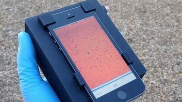 Un microscopio de teléfono móvil puede detectar parásitos en gota de sangre