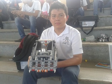 Estudiantes destacan por ingenio