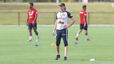 Ricardo Gareca anticipa que Chile será rival difícil