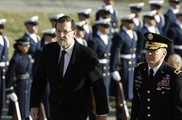 Rajoy honra a soldados caídos por EU en su primer acto en Washington