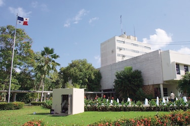 Universidad de Panamá  se abastecerá de energía solar