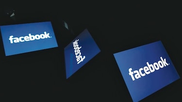 Diario chino ataca a Twitter y Facebook tras cerrar cuentas