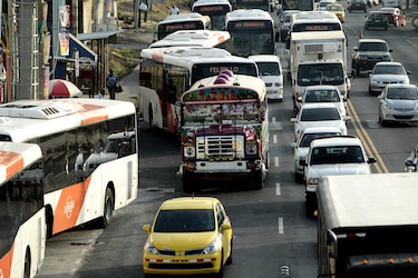 Vía España: entre el caos vehicular y la promesa de una transformación urbana