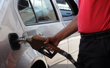 Gasolinas bajarán entre 22 y 23 centésimos el galón