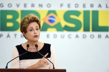 Grupo convocante de protestas contra Rousseff denuncia censura