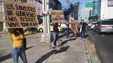 ‘Mi país no es un negocio’, la protesta ciudadana contra la corrupción