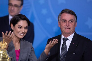 Bolsonaro, su esposa y seis allegados declaran a la Policía sobre las joyas árabes