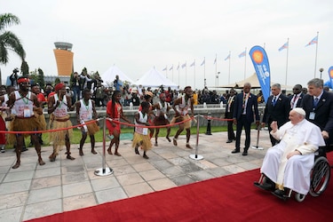 El Papa inicia en Kinshasa, en el Congo, su quinto viaje a África