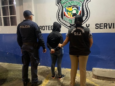 Aprehenden a mujer en Colón por el hurto de $900 mil en prendas de una joyería