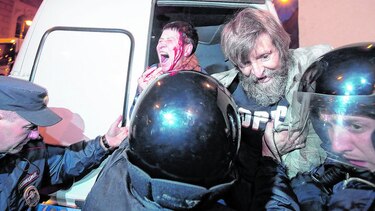 Al menos, 270 arrestos en piquetes contra Vladimir Putin