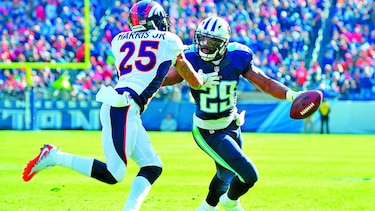 Titans y Panthers ganan sin problemas