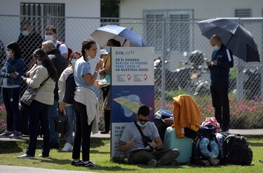Colombia reduce tiempo de aislamiento por la Covid-19 pese a incremento de casos