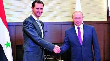Putin elogia a Asad en una visita sorpresa